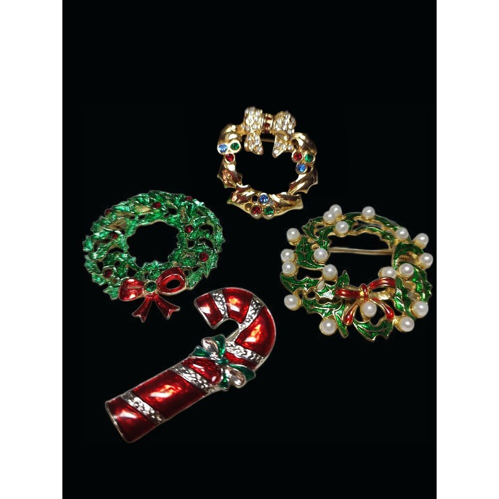 Set Of 4 Christmas Brooches: (1 Merksamer) Wreath & Candy Cane Enamel,  Vintage